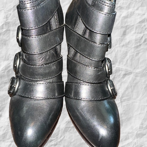 Coach Tessie Black Leather Heeled Buckle Ankle Booties Size 6.5B - Picture 5 of 7